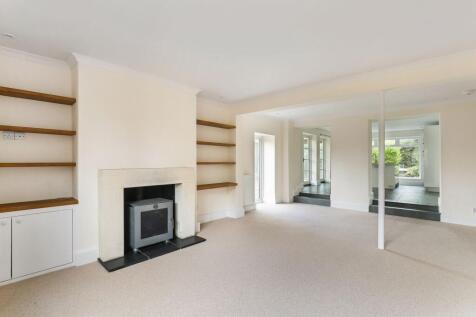 Family Room/ Dining Area