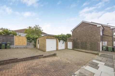 DOUBLE GARAGE