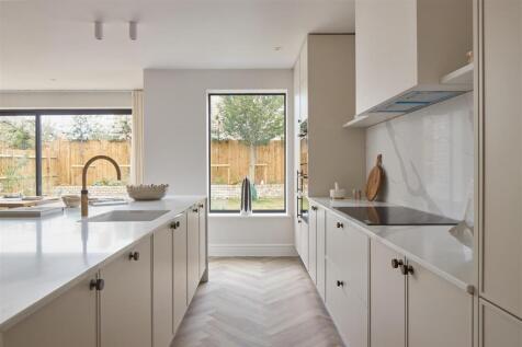 WhitecroftDetachedShowhome-4.jpg