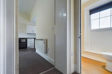 Flat 7