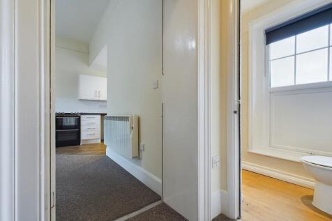 Flat 7