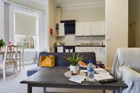 Flat 8