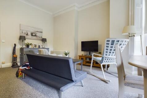 Flat 8