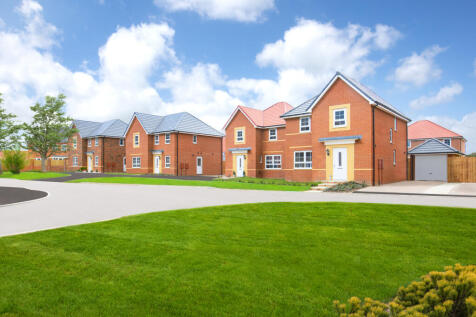 Outside view 4 bedroom detached Kingsley home with garage