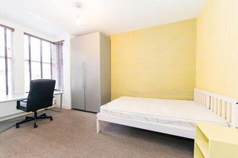 burchett-grove-ls6-2ja-970759