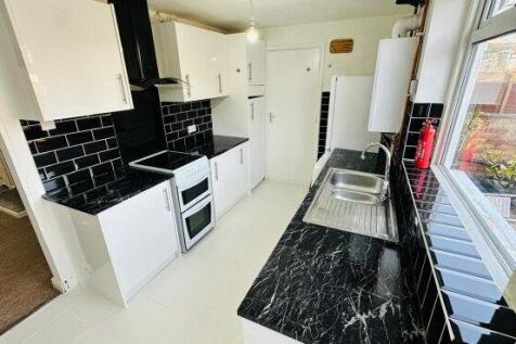 woodlands-avenue-rg5-3he-967019