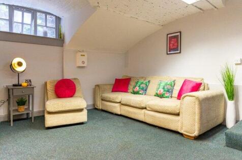 st-james-s-street-ng1-6fj-958731