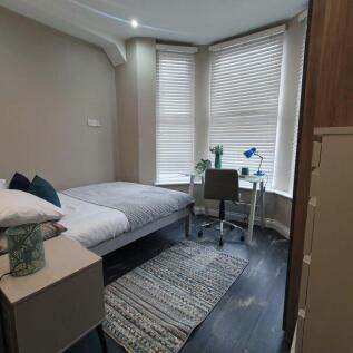 woodcroft-road-l15-2hq-981114