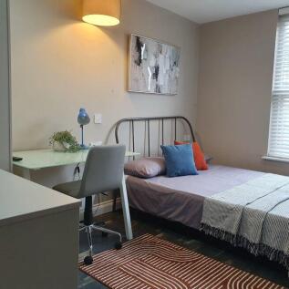 woodcroft-road-l15-2hq-981111