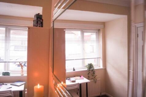 charter-street-me7-1ng-929372