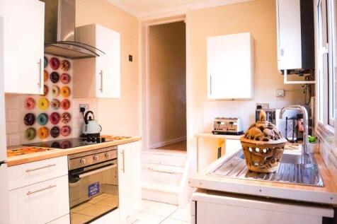 charter-street-me7-1ng-929375