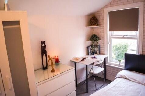 charter-street-me7-1ng-929401