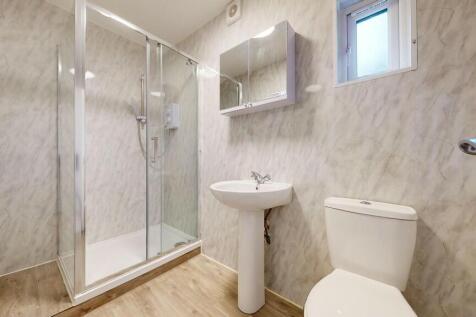 1st floor washroo...