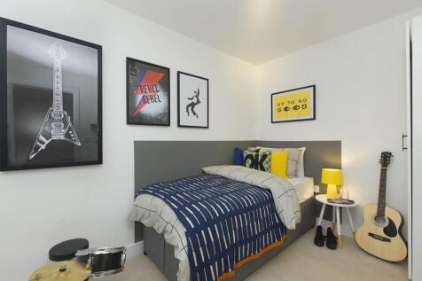 Bedroom 3 could be a kid&#39;s room