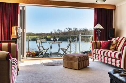 Lounge with views