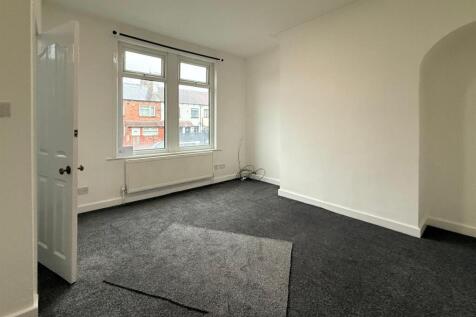 PHOTO-2025-12-12-10-51-02 2.jpg