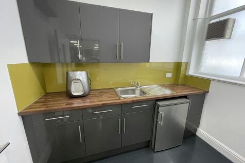 11 Waterloo Place  Kitchen.jpeg