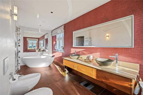 Ensuite Bedroom One