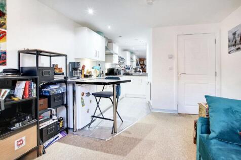 Open Plan Kitchen Living Area