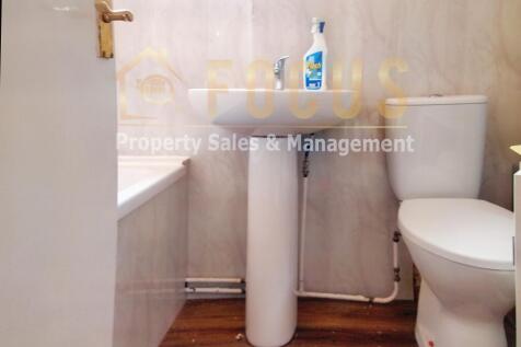 Bathroom First Floor