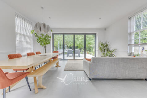 Open-plan Kitchen/Li