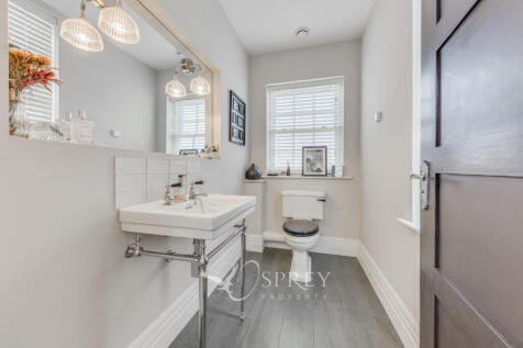 Downstairs Cloakroom