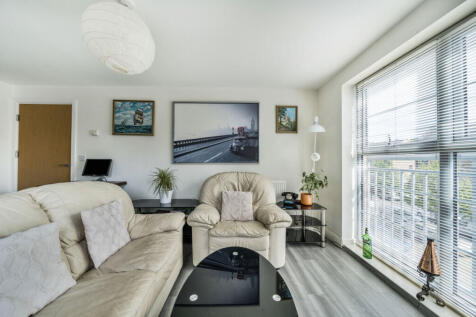 1296410-3-682c933...