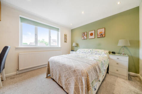 19-1297824-19-683...