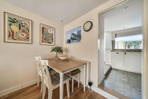 1385737-15-693a97...