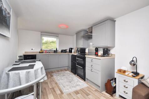 Lounge/ Dining Kitchen