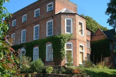 Characterul building