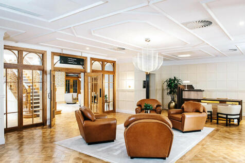 Village Lounge
