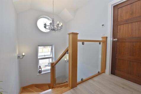 DDP05084 landing.JPG