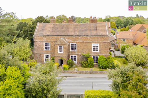 The_Grange_externals_15