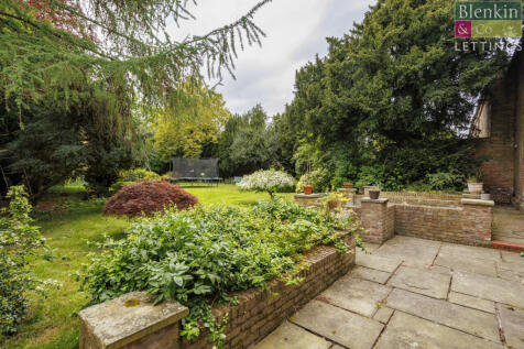 The_Grange_externals_1
