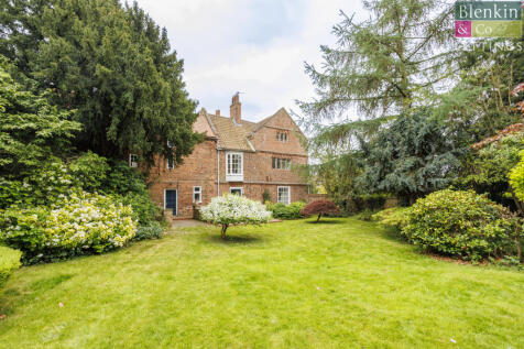 The_Grange_externals_4