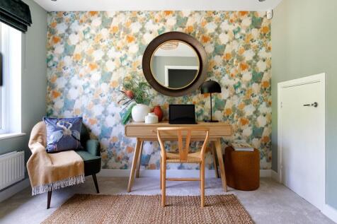 A wonderful space for family dinners or study