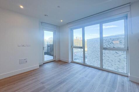 Kitchen/Living/Dinin