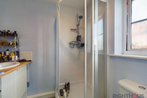 Ensuite Shower room