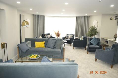 Communal Lounge
