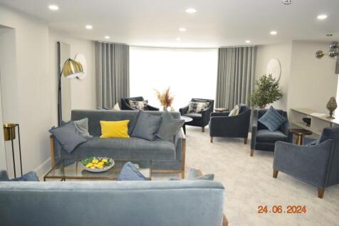 Communal Lounge