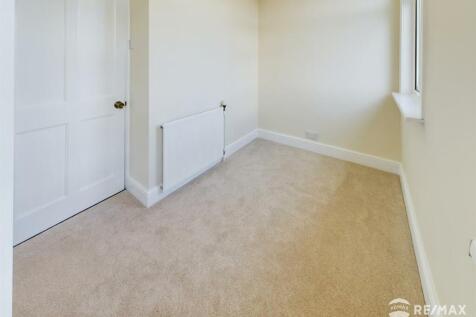 Bedroom 2.jpg
