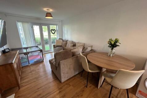 Lounge / Diner / Kitchen