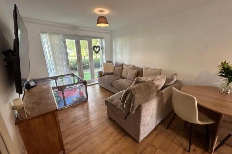 Lounge / Diner / Kitchen