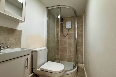 Bedroom 5 En-suite