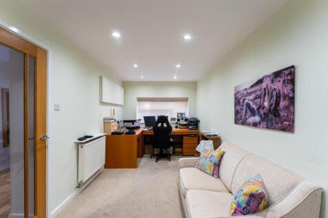 Home Office / Bedroom
