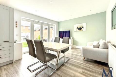 Kitchen / Living / Diner