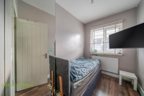 1826ad01-bd2d-433...