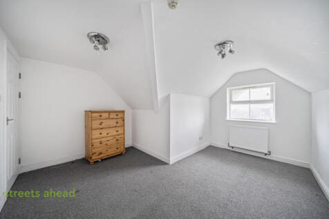 ebb8333f-7e4a-4b8...