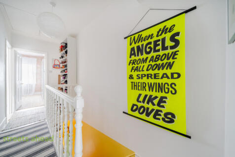 d9b94919-6105-418...